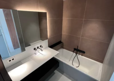 Rénovation et béton ciré d'un appartement à Juan-les-Pins – photo 14 – RB Bâtiment