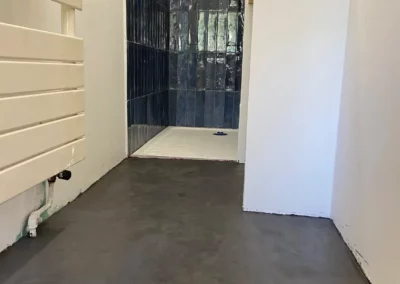 Rénovation de salle de bain en zellige et béton ciré à Marseille – photo 5 – RB Bâtiment