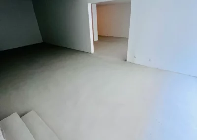Rénovation du showroom Silvera à Cannes, béton ciré 500 m² – photo 17 – RB Bâtiment