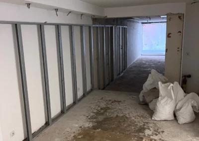 Rénovation du showroom Silvera à Cannes, béton ciré 500 m² – photo 22 – RB Bâtiment