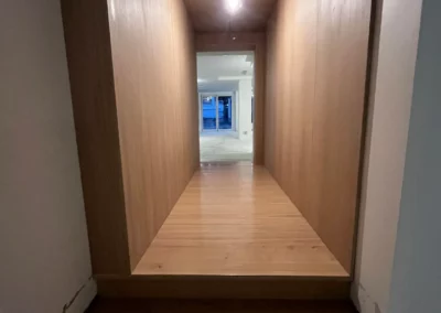 Rénovation du showroom Silvera à Cannes, béton ciré 500 m² – photo 26 – RB Bâtiment