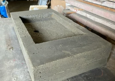 Vasque sur mesure en béton allégé finition béton ciré – photo 2 – RB Bâtiment