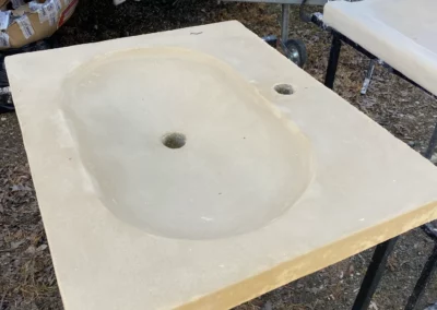 Vasque sur mesure en béton allégé finition béton ciré – photo 3 – RB Bâtiment